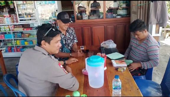 Bhabinkamtibmas Desa Maileppet Mengadakan Sosialisasi Kepada Warga Desa Mengenai Pentingnya Dukungan Terhadap Penanggulangan Aksi Tawuran
