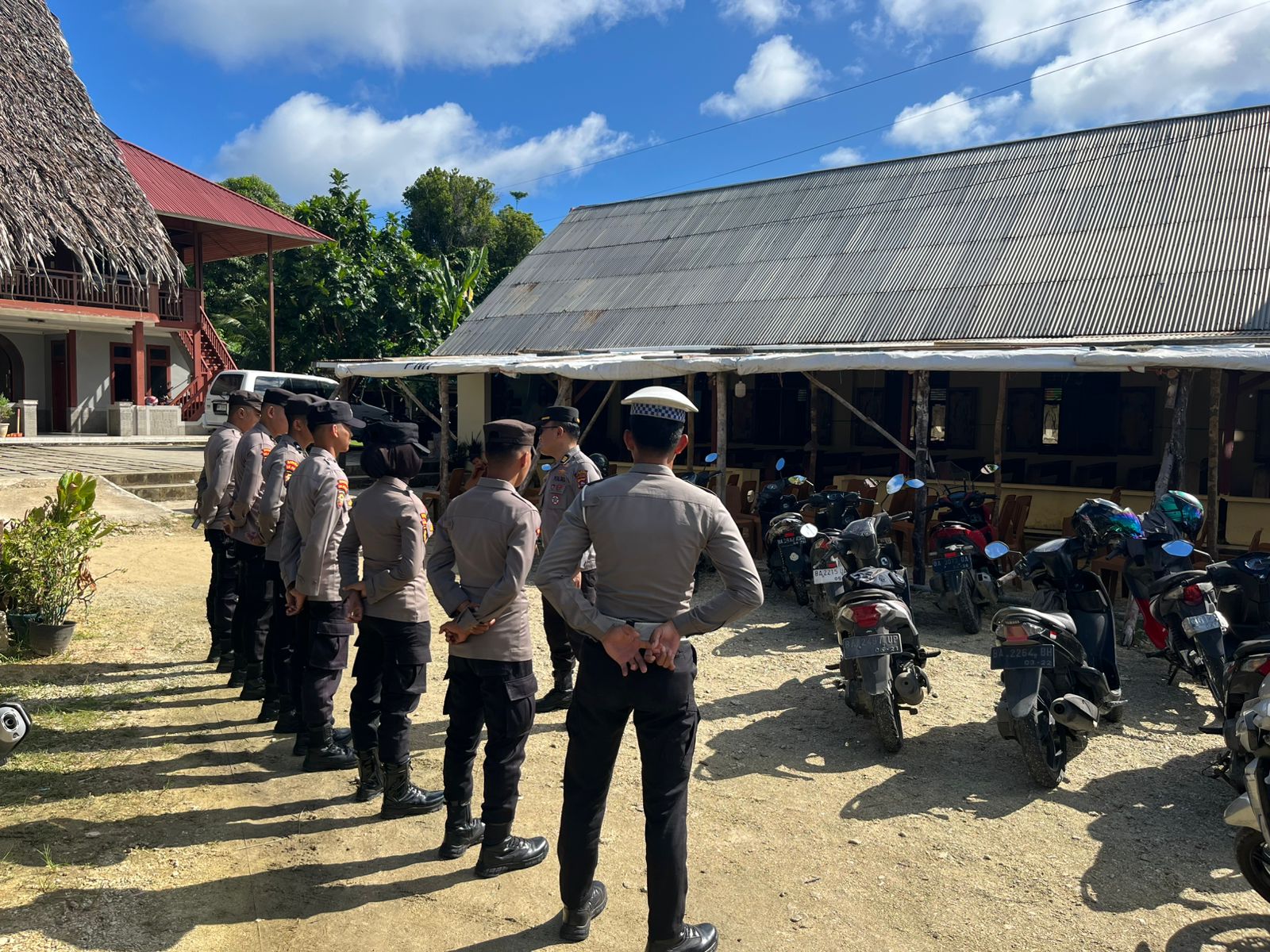 Polres Kepulauan Mentawai Amankan Peringatan Wafat Isa Almasih di Sejumlah Gereja