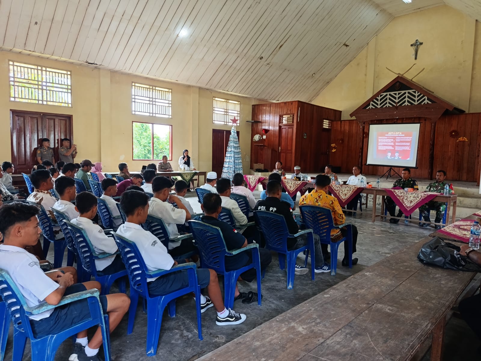 Kapolres Kep Mentawai Tatap Muka dengan Forkopimcam Siberut Selatan