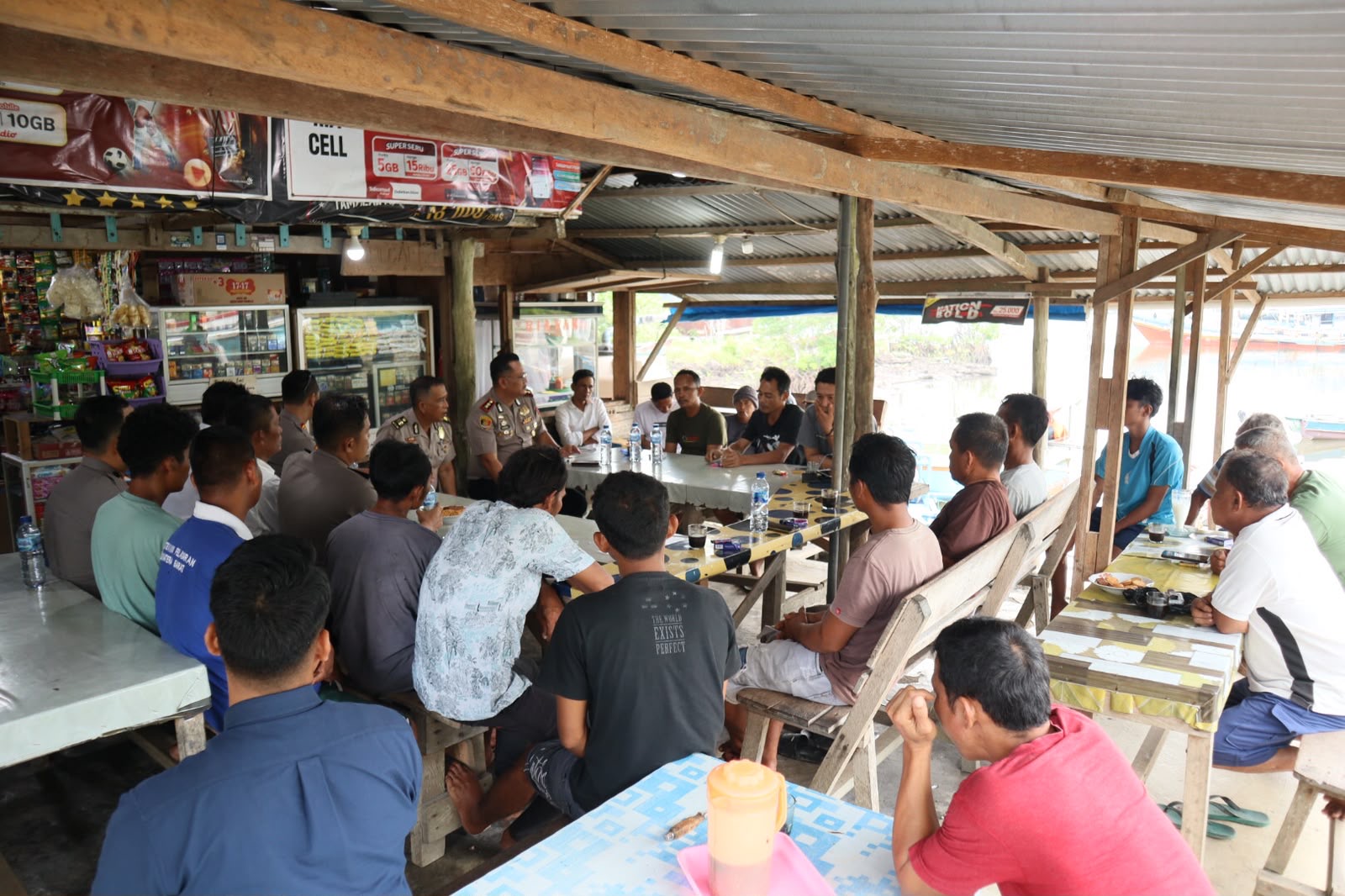 Sejalan dengan Program Kapolri, Plt. Kapolres Kepulauan Mentawai Gelar Kumpul Bersama Masyarakat, Tampung Aspirasi Nelayan